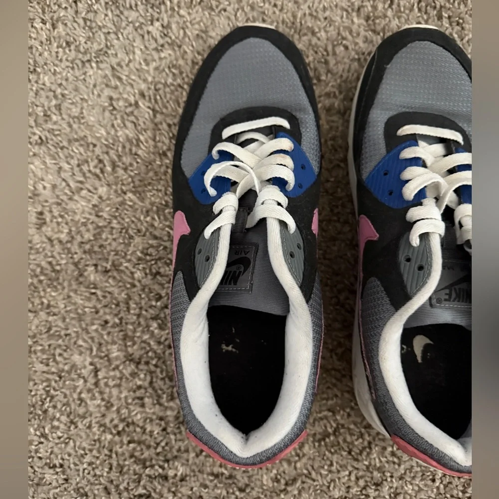 Blue and Pink Nike Air Max 90 - Picture 7 of 11